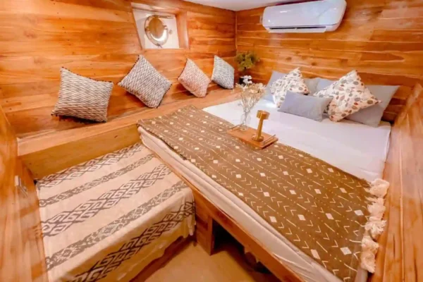 Semesta-Voyages-Pluto-Venus-Cabin-6 (1) Semesta-Voyages-Pluto-Venus-Cabin-6 (1)